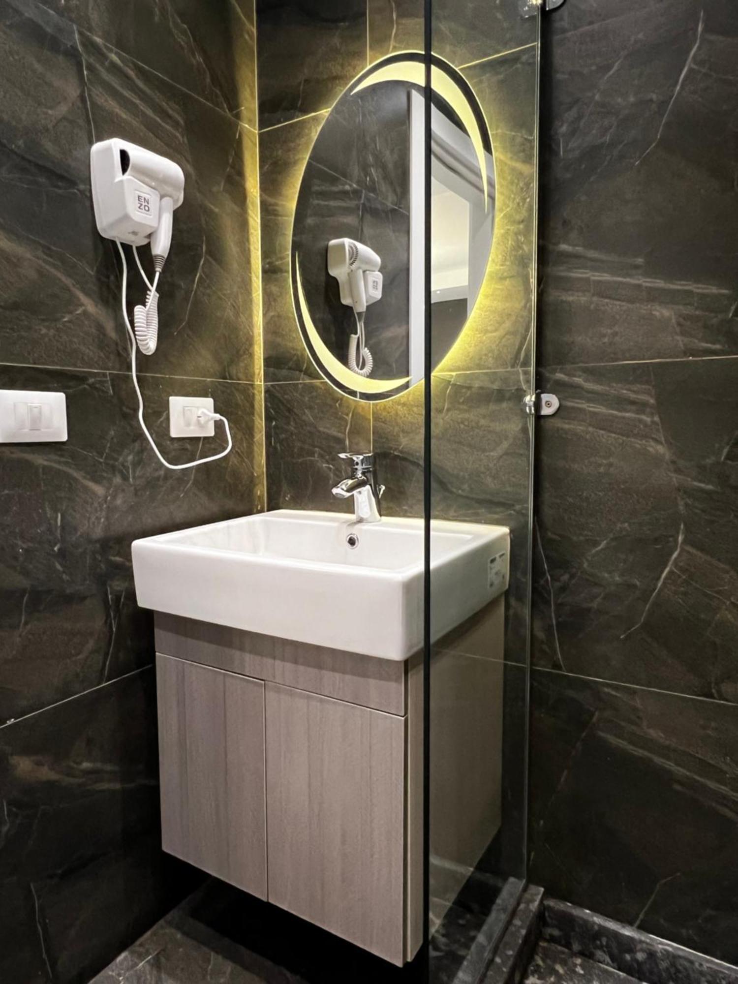 Onyx Pyramids Boutique Hotel Al Kawm al Akhdar Экстерьер фото